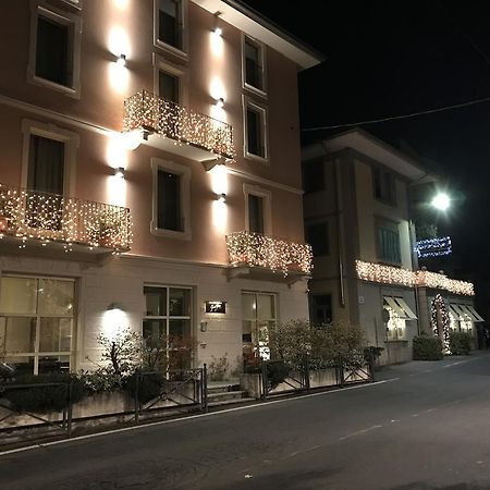 Albergo Grand Italia Quarona Buitenkant foto
