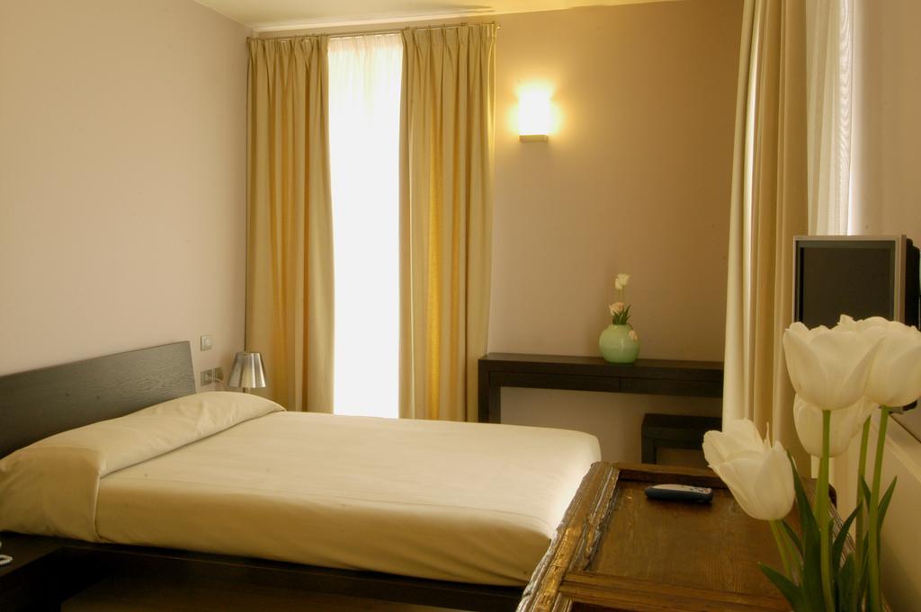 Albergo Grand Italia Quarona Kamer foto